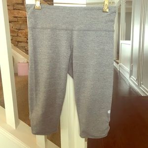 Lululemon cropped legging EUC